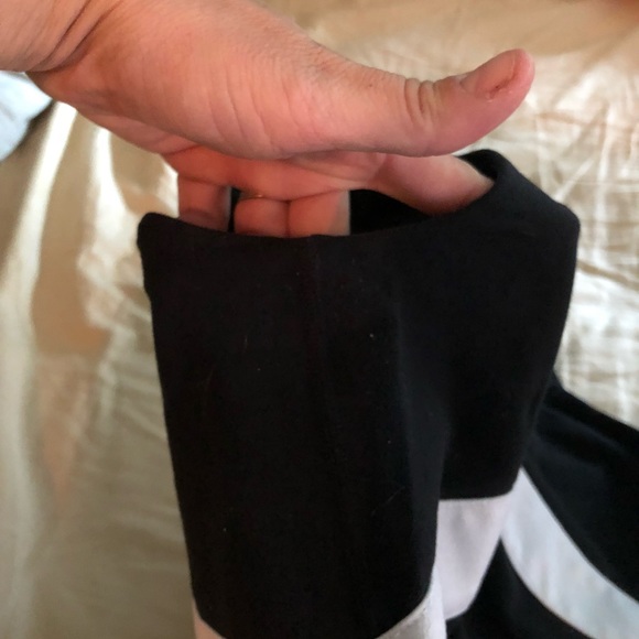 Lululemon workout tank - Picture 4 of 4